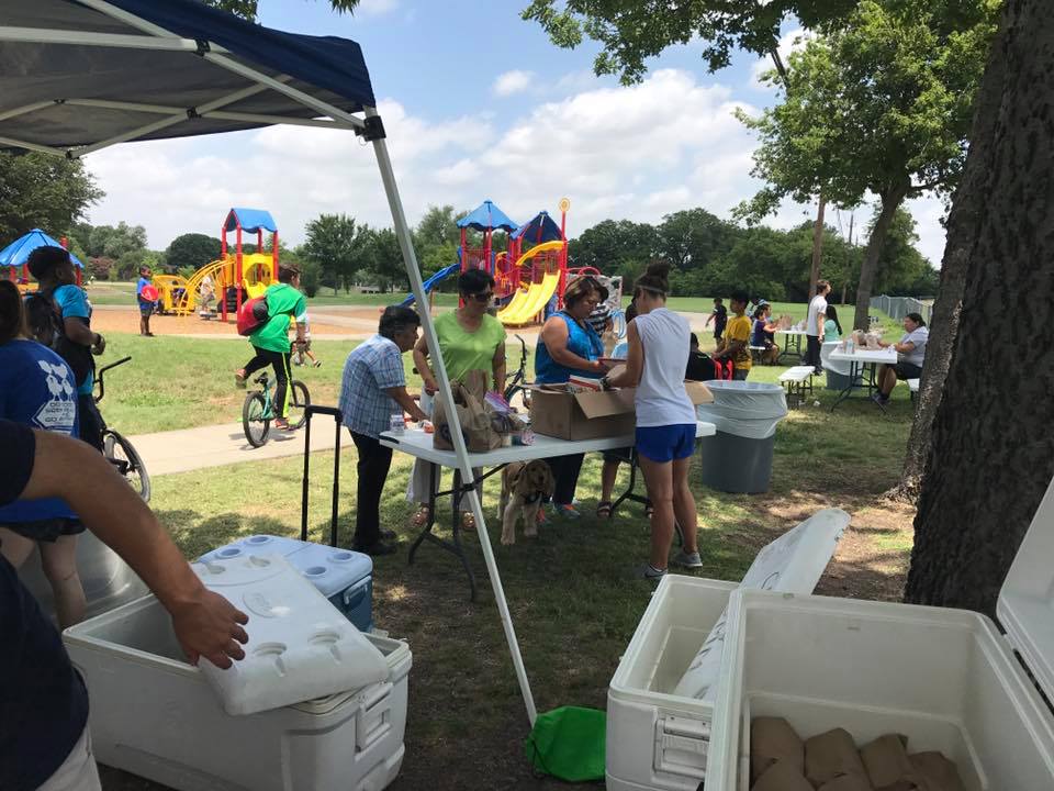 people serving lunch